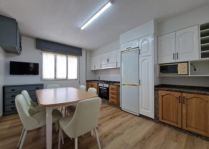 アパート Acogedor En サンシェンショ